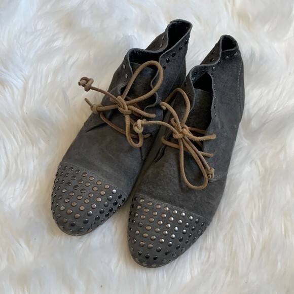 Blackstone Suede Leather Studded Ankle Boots Sz 9 - Picture 1 of 9